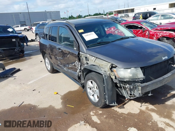 2016 Jeep Compass Latitude z VIN 1C4NJCEA2GD665636, wystawiony jako IAAI lot #42054222 z przebiegiem 155 071 mil mil oraz . Historia ofert i sprzedaży dostępna na DreamBid. Obrazek 1.