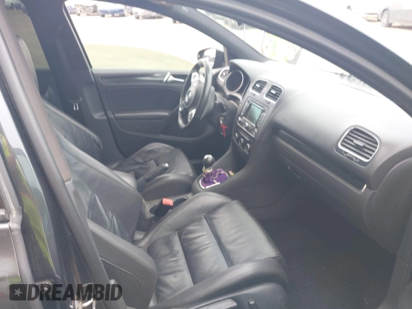 2013 Volkswagen GTI Autobahn с VIN WVWHD7AJ6DW140077, выставлен на аукционе IAAI как лот 42013044 с пробегом 96 795 миль миль и . История ставок и продаж доступна на DreamBid. Изображение 5.