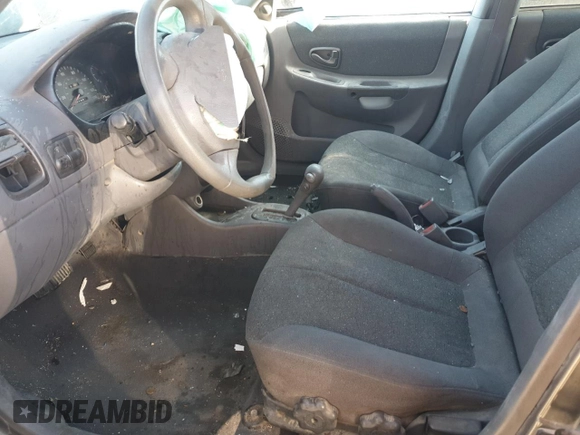 2002 Hyundai Accent GL with VIN KMHCG45C92U305295, listed as a Copart auction lot 43836105 with 92,435 mi miles and Non Repairable. Bid and sale history available at carsss.com. Image 7.