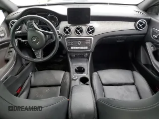 2019 Mercedes-Benz CLA 250 with VIN WDDSJ4EBXKN748452, listed as a Copart auction lot 49196934 with 29,121 mi miles and . Bid and sale history available at DreamBid. Image 8.