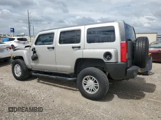 2008 Hummer H3 SUV with VIN 5GTEN13E588160000, listed as a Copart auction lot 70584094 with 205,544 mi miles and Salvage Title. Bid and sale history available at carsss.com. Image 2.