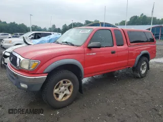 2001 Toyota Tacoma with VIN 5TEWN72N71Z865952, listed as a Copart auction lot 66994445 with 162,847 mi miles and Clean title. Bid and sale history available at DreamBid. Image 1.