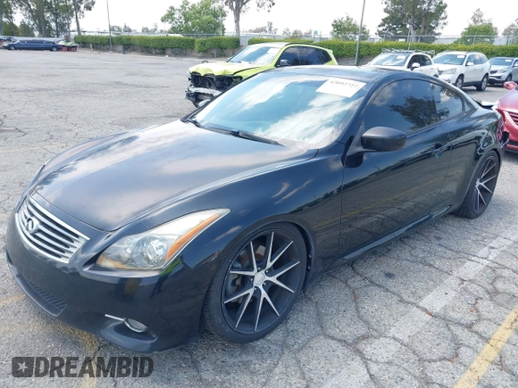 2013 Infiniti G37 IPL with VIN JN1CV6EK3DM920640, listed as a IAAI auction lot 42092727 with 206,880 mi miles. Bid and sale history available at carsss.com. Image 2.