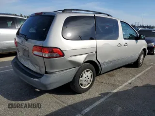 2003 Toyota Sienna CE with VIN 4T3ZF19C03U527223, listed as a Copart auction lot 48596725 with 124,801 mi miles and Salvage Title. Bid and sale history available at carsss.com. Image 3.