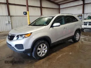 2013 Kia Sorento LX with VIN 5XYKT4A20DG402804, listed as a Copart auction lot 53263915 with 103,574 mi miles and Salvage Title. Bid and sale history available at carsss.com. Image 1.