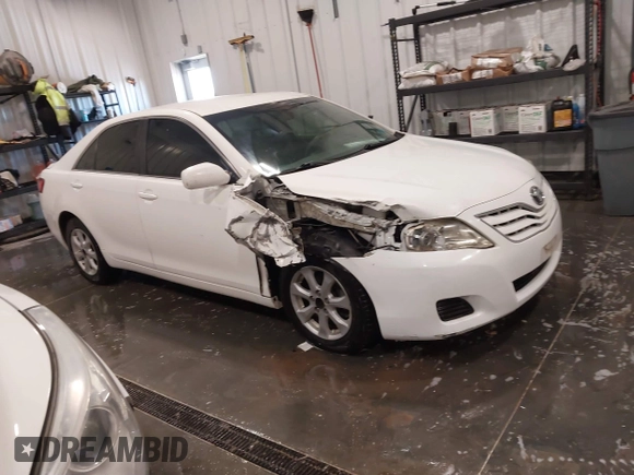 2011 Toyota Camry LE with VIN 4T4BF3EK9BR113624, listed as a IAAI auction lot 41835512 with 99,553 mi miles. Bid and sale history available at carsss.com. Image 1.