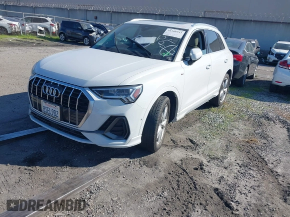 2020 Audi Q3 S line Prestige z VIN WA1FECF33L1073094, wystawiony jako IAAI lot #41568911 z przebiegiem 36 998 mil mil oraz . Historia ofert i sprzedaży dostępna na DreamBid. Obrazek 2.