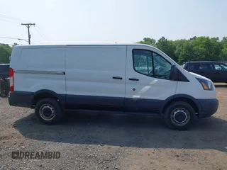 2015 Ford Transit Cargo z VIN 1FTNR1YM6FKB00237, wystawiony jako IAAI lot #41881887 z przebiegiem 97 274 mil mil oraz . Historia ofert i sprzedaży dostępna na DreamBid. Obrazek 13.