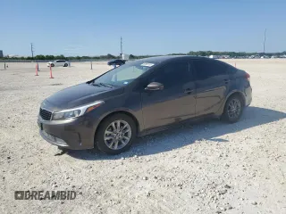 2017 Kia Forte LX with VIN 3KPFL4A75HE150712, listed as a Copart auction lot 52585155 with 185,643 mi miles and Salvage Title. Bid and sale history available at carsss.com. Image 1.