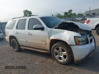 2014 Chevrolet Tahoe LT with VIN 1GNSKBE01ER240904, listed as a IAAI auction lot 42277461 with 176,745 mi miles and . Bid and sale history available at DreamBid. Image 13.
