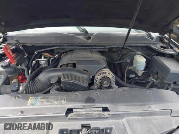 2010 Chevrolet Suburban LT with VIN 1GNUCJE06AR138587, listed as a IAAI auction lot 42145484 with 283,318 mi miles and . Bid and sale history available at DreamBid. Image 10.