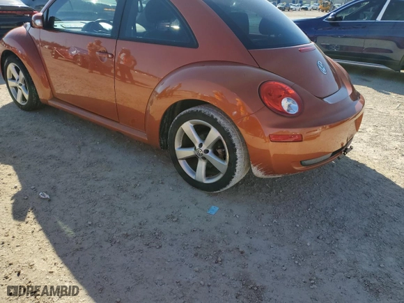 2010 Volkswagen New Beetle Coupe with VIN 3VWRW3AG8AM035450, listed as a Copart auction lot 77938214 with 48,862 mi miles and Salvage Title. Bid and sale history available at carsss.com. Image 2.