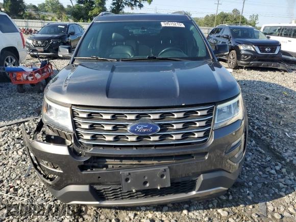 2017 Ford Explorer XLT z VIN 1FM5K7D82HGC29108, wystawiony jako Copart lot #59515215 z przebiegiem 108 720 mil mil oraz Szkoda całkowita • Salvage title. Historia ofert i sprzedaży dostępna na DreamBid. Obrazek 5.