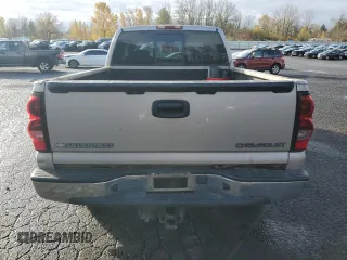 2005 Chevrolet Silverado 1500 Z71 z VIN 1GCEK19B65E242246, wystawiony jako Copart lot #80337234 z przebiegiem 320 619 mil mil oraz Szkoda całkowita • Salvage title. Historia ofert i sprzedaży dostępna na DreamBid. Obrazek 6.