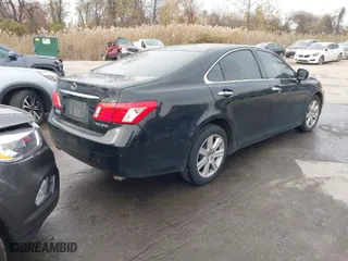 2007 Lexus ES 350 with VIN JTHBJ46G872126394, listed as a IAAI auction lot 40889557 with 123,754 mi miles. Bid and sale history available at carsss.com. Image 4.