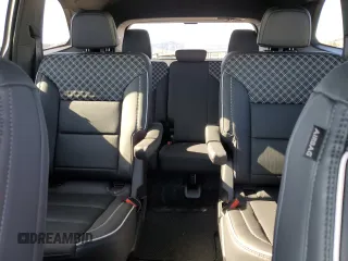 2024 GMC Acadia AWD Denali z VIN 1GKENRKS5RJ238996, wystawiony jako Copart lot #44178065 z przebiegiem 922 mil mil oraz Szkoda całkowita • Salvage title. Historia ofert i sprzedaży dostępna na DreamBid. Obrazek 10.