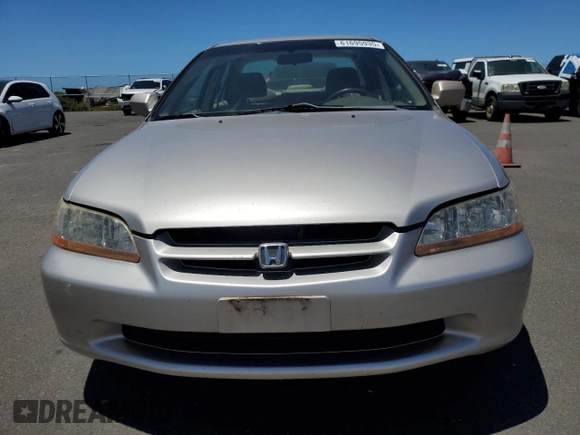 1999 Honda Accord LX with VIN JHMCG5640XC028534, listed as a Copart auction lot 61695935 with 227,032 mi miles and Clean title. Bid and sale history available at DreamBid. Image 5.