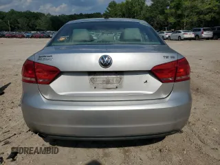 2014 Volkswagen Passat SE with VIN 1VWBT7A36EC047828, listed as a Copart auction lot 63711855 with 204,196 mi miles and Clean title. Bid and sale history available at DreamBid. Image 6.