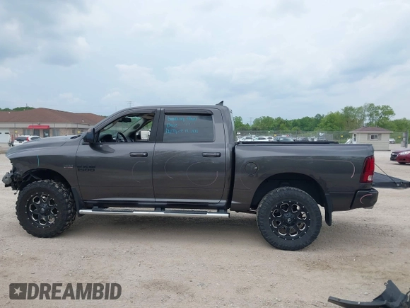 2014 Ram 1500 Sport с VIN 1C6RR7MT3ES221413, выставлен на аукционе IAAI как лот 42422956 с пробегом 151 429 миль миль и . История ставок и продаж доступна на DreamBid. Изображение 15.