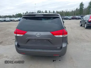 2011 Toyota Sienna XLE with VIN 5TDDK3DC8BS009918, listed as a IAAI auction lot 41937680 with 169,032 mi miles. Bid and sale history available at carsss.com. Image 16.