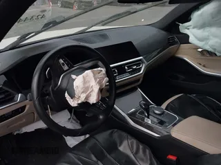 2019 BMW 3 Series 330i с VIN WBA5R1C56KFH28592, выставлен на аукционе IAAI как лот 42344438 с пробегом Не указан миль и . История ставок и продаж доступна на DreamBid. Изображение 5.
