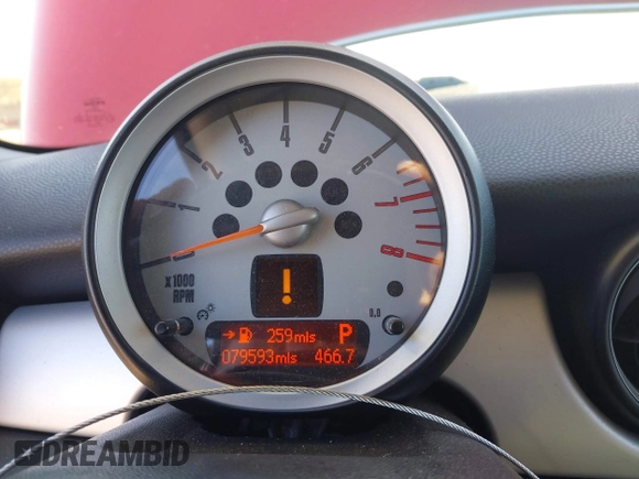 2010 MINI Hardtop with VIN WMWMF3C56ATZ61062, listed as a IAAI auction lot 42241846 with 79,593 mi miles and . Bid and sale history available at DreamBid. Image 7.