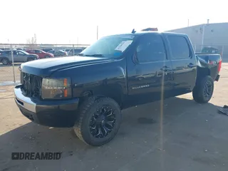 2011 Chevrolet Silverado 1500 LT with VIN 3GCPKSE36BG345216, listed as a IAAI auction lot 41298599 with 187,216 mi miles and . Bid and sale history available at DreamBid. Image 18.