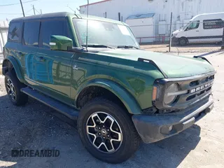2023 Ford Bronco z VIN 1FMEE5BP5PLB89313, wystawiony jako IAAI lot #41793440 z przebiegiem 40 903 mil mil oraz . Historia ofert i sprzedaży dostępna na DreamBid. Obrazek 1.