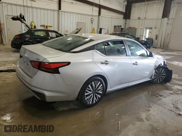 2023 Nissan Altima SV z VIN 1N4BL4DV5PN363135, wystawiony jako Copart lot #55964905 z przebiegiem 52 478 mil mil oraz Czysty tytuł • Clean title. Historia ofert i sprzedaży dostępna na DreamBid. Obrazek 3.