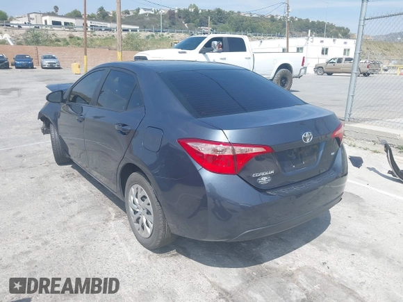 2019 Toyota Corolla L z VIN 2T1BURHE4KC215942, wystawiony jako IAAI lot #42104097 z przebiegiem 87 020 mil mil oraz . Historia ofert i sprzedaży dostępna na DreamBid. Obrazek 3.