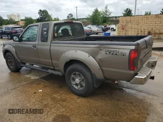 2004 Nissan Frontier XE Desert Runner z VIN 1N6ED26T84C448365, wystawiony jako Copart lot #56487435 z przebiegiem 266 738 mil mil oraz Tytuł czysty. Historia ofert i sprzedaży dostępna na DreamBid. Obrazek 2.