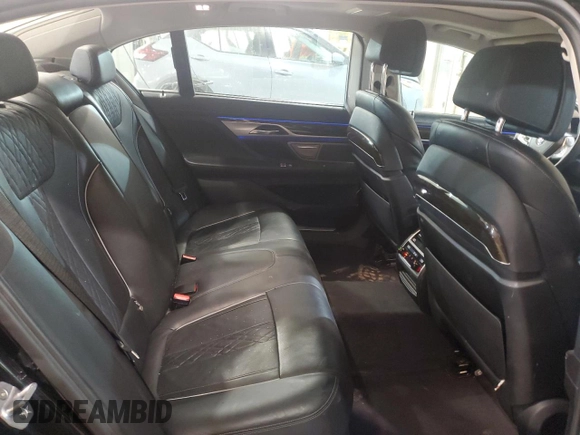 2018 BMW 7 Series 740e xDrive iPerformance with VIN WBA7J2C52JG497993, listed as a Copart auction lot 40766383 with 39,740 mi miles. Bid and sale history available at carsss.com. Image 10.