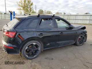 2019 Audi SQ5 Premium Plus with VIN WA1B4AFY5K2049695, listed as a Copart auction lot 74900864 with 28,302 mi miles and Salvage Title. Bid and sale history available at DreamBid. Image 3.