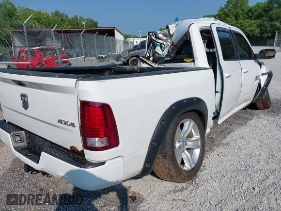 2013 Ram 1500 Sport z VIN 1C6RR7MT2DS571209, wystawiony jako IAAI lot #42635592 z przebiegiem 192 998 mil mil oraz . Historia ofert i sprzedaży dostępna na DreamBid. Obrazek 4.