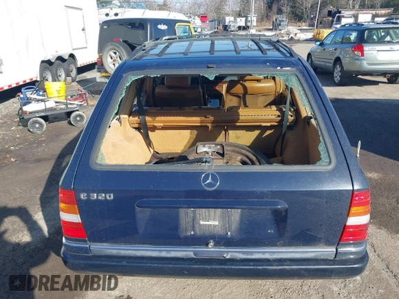 1995 Mercedes-Benz E with VIN WDBEA92E7SF310418, listed as a IAAI auction lot 41762503 with 206,153 mi miles and . Bid and sale history available at DreamBid. Image 13.