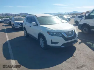 2017 Nissan Rogue SL with VIN 5N1AT2MV3HC825257, listed as a IAAI auction lot 40379208 with 109,784 mi miles. Bid and sale history available at carsss.com. Image 1.
