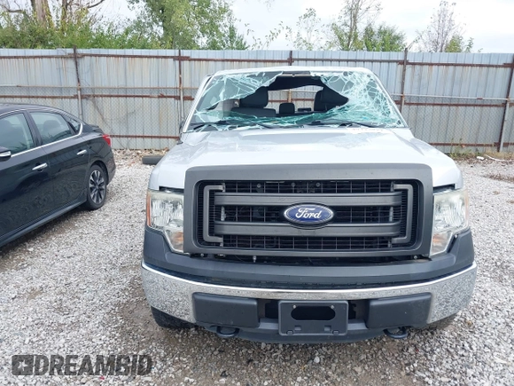 2014 Ford F-150 XL with VIN 1FTEX1EM2EFB00107, listed as a IAAI auction lot 40443721 with 121,674 mi miles and . Bid and sale history available at carsss.com. Image 6.