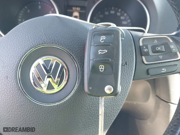 2013 Volkswagen Golf TDI w/Sunroof & Nav with VIN WVWNM7AJ5DW127811, listed as a IAAI auction lot 41417955 with 138,177 mi miles. Bid and sale history available at carsss.com. Image 11.