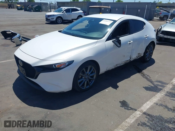 2021 Mazda 3 Select z VIN JM1BPAKLXM1321304, wystawiony jako IAAI lot #42289747 z przebiegiem Nie podano mil oraz . Historia ofert i sprzedaży dostępna na DreamBid. Obrazek 2.