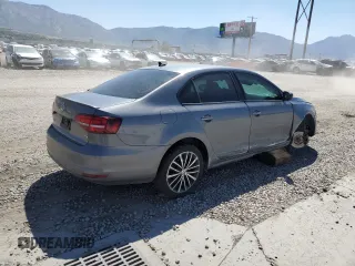 2016 Volkswagen Jetta Sport z VIN 3VWD17AJ4GM232023, wystawiony jako Copart lot #63944665 z przebiegiem 128 950 mil mil oraz Szkoda całkowita • Salvage title. Historia ofert i sprzedaży dostępna na DreamBid. Obrazek 3.