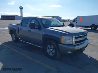 2007 Chevrolet Silverado 1500 LTZ with VIN 2GCEK13MX71529698, listed as a IAAI auction lot 41590698 with 244,705 mi miles. Bid and sale history available at carsss.com. Image 1.