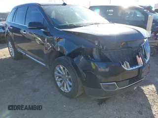 2015 Lincoln MKX z VIN 2LMDJ6JK6FBL26085, wystawiony jako IAAI lot #41078476 z przebiegiem 189 978 mil mil oraz . Historia ofert i sprzedaży dostępna na DreamBid. Obrazek 1.