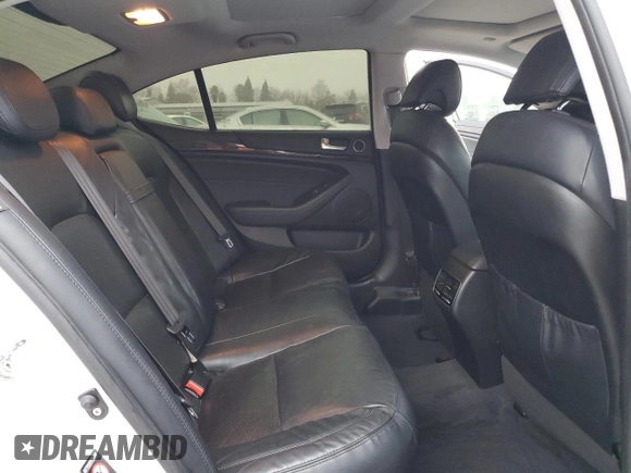 2015 Kia Cadenza Premium with VIN KNALN4D70F5174298, listed as a Copart auction lot 86166864 with 136,880 mi miles and Clean Title. Bid and sale history available at carsss.com. Image 10.