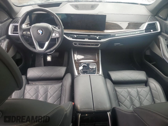 2024 BMW X5 sDrive40i with VIN 5UX13EU03R9V08439, listed as a Copart auction lot 61158915 with Not provided miles and Clean title. Bid and sale history available at DreamBid. Image 8.