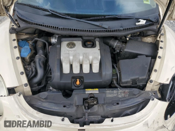 2006 Volkswagen Beetle with VIN 3VWSR31C56M422745, listed as a Copart auction lot 57027055 with 256,916 mi miles and Salvage title. Bid and sale history available at DreamBid. Image 11.