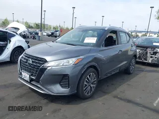 2021 Nissan Kicks SV z VIN 3N1CP5CV1ML537730, wystawiony jako IAAI lot #42093316 z przebiegiem 63 051 mil mil oraz . Historia ofert i sprzedaży dostępna na DreamBid. Obrazek 6.