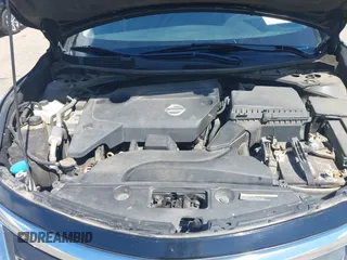2013 Nissan Altima SV with VIN 1N4AL3AP0DC243052, listed as a IAAI auction lot 42014163 with 196,367 mi miles and . Bid and sale history available at carsss.com. Image 10.
