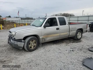 2005 Chevrolet Silverado 1500 LT with VIN 2GCEC19TX51315044, listed as a Copart auction lot 43703545 with 306,084 mi miles and Salvage Title. Bid and sale history available at carsss.com. Image 1.