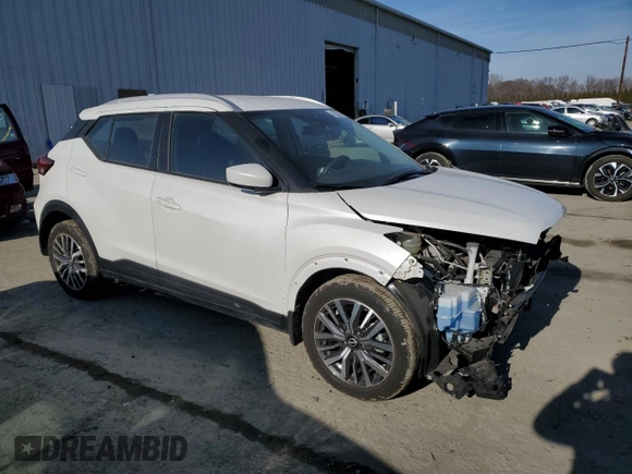 2022 Nissan Kicks SV with VIN 3N1CP5CV9NL488889, listed as a Copart auction lot 45925145 with 10,439 mi miles and Salvage Title. Bid and sale history available at DreamBid. Image 4.