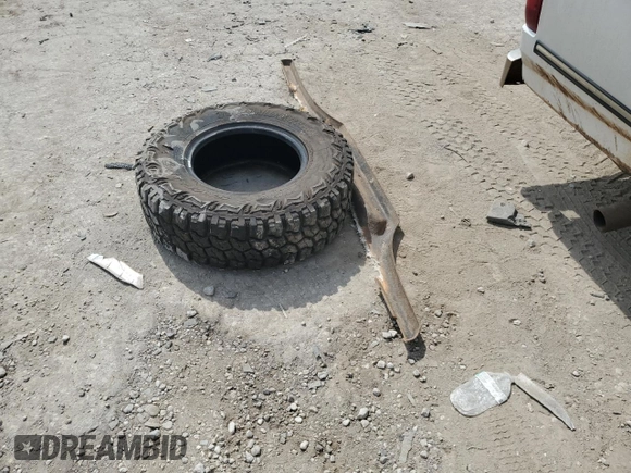 1994 Ford F-250 with VIN 1FTHX26G0RKB63294, listed as a Copart auction lot 60451725 with Not provided miles and Salvage title. Bid and sale history available at DreamBid. Image 12.